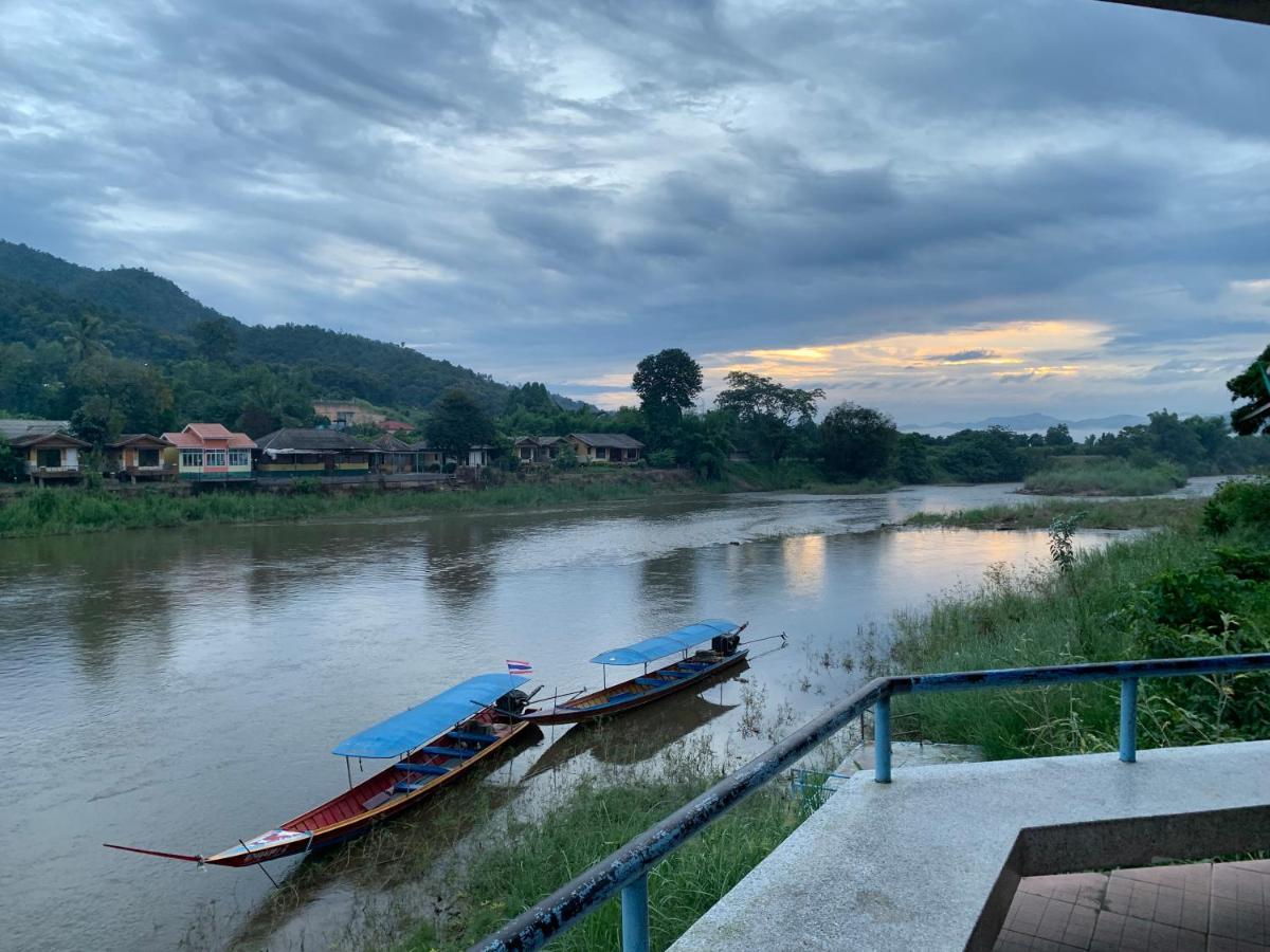 Saranya River House สรัญญาริเวอร์เฮาส์ Mae Ai Exterior foto